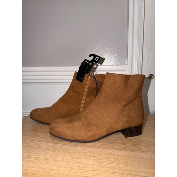 Time and Tru Shoes - Women's suede ankle boots